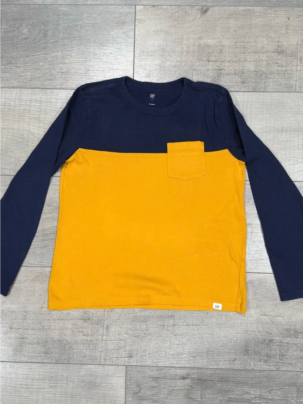 Gap Kids Long-Sleeve Shirt – Boy’s Size L